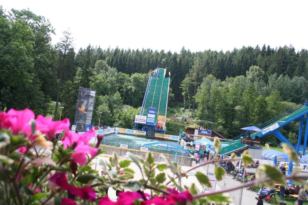 Penzion Acrobat Park Štíty Exteriér fotografie
